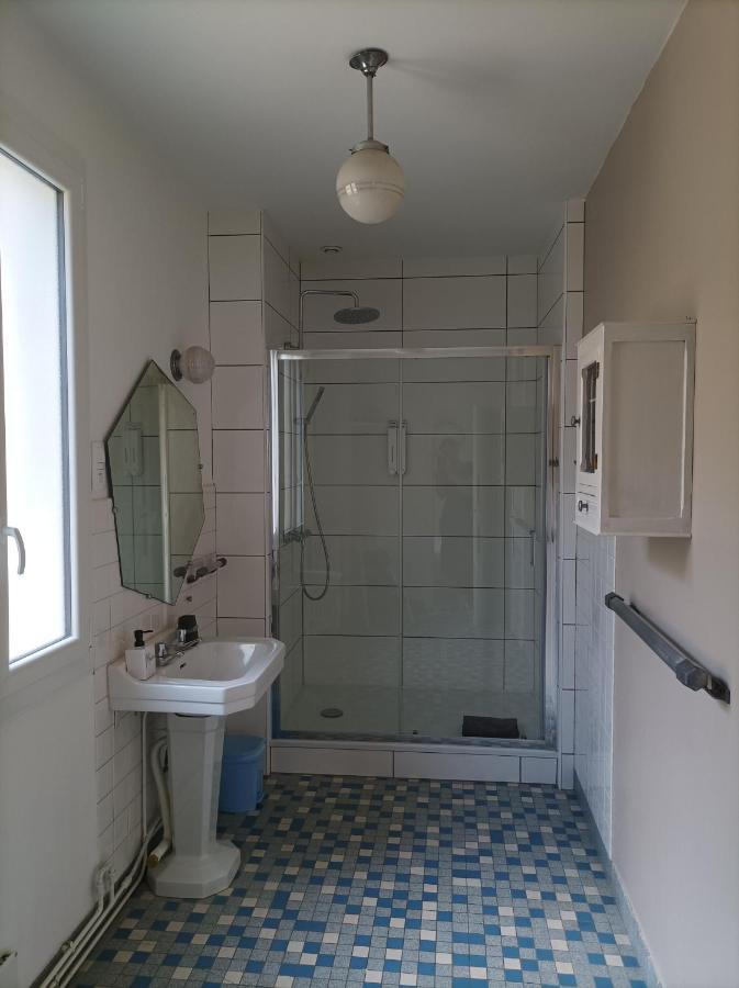 Le Relais Des Roses- Chambres D'Hotes Vatan Zewnętrze zdjęcie