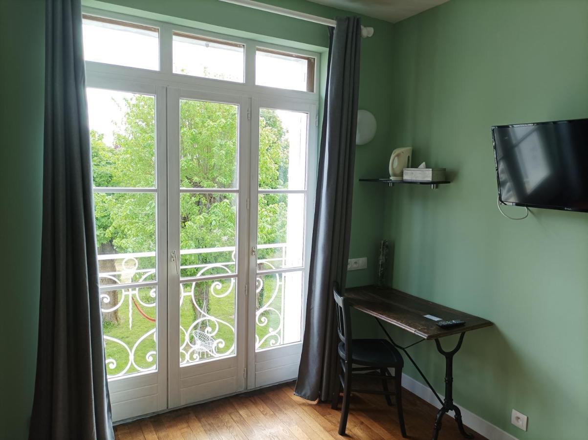 Le Relais Des Roses- Chambres D'Hotes Vatan Zewnętrze zdjęcie