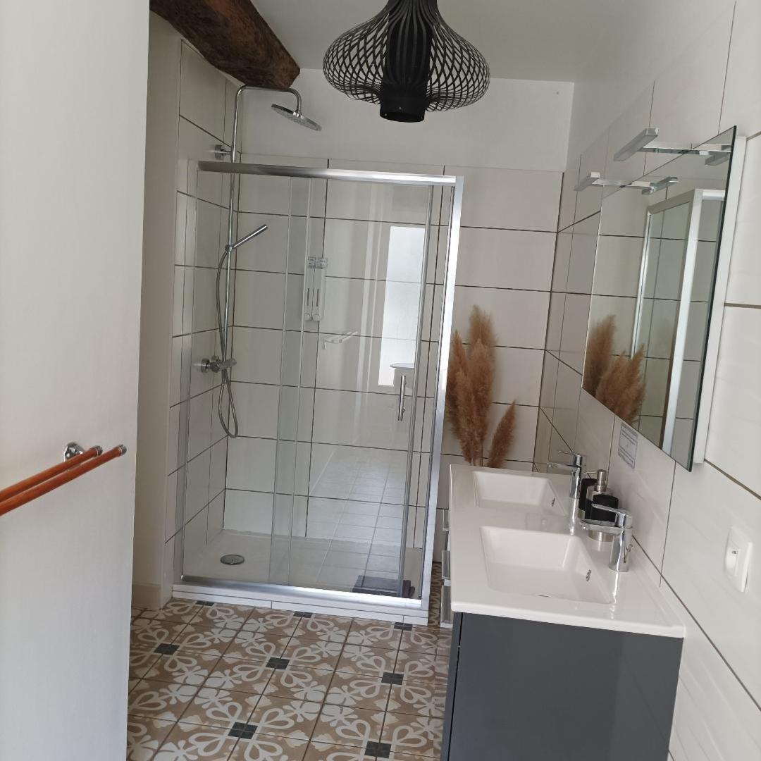 Le Relais Des Roses- Chambres D'Hotes Vatan Zewnętrze zdjęcie