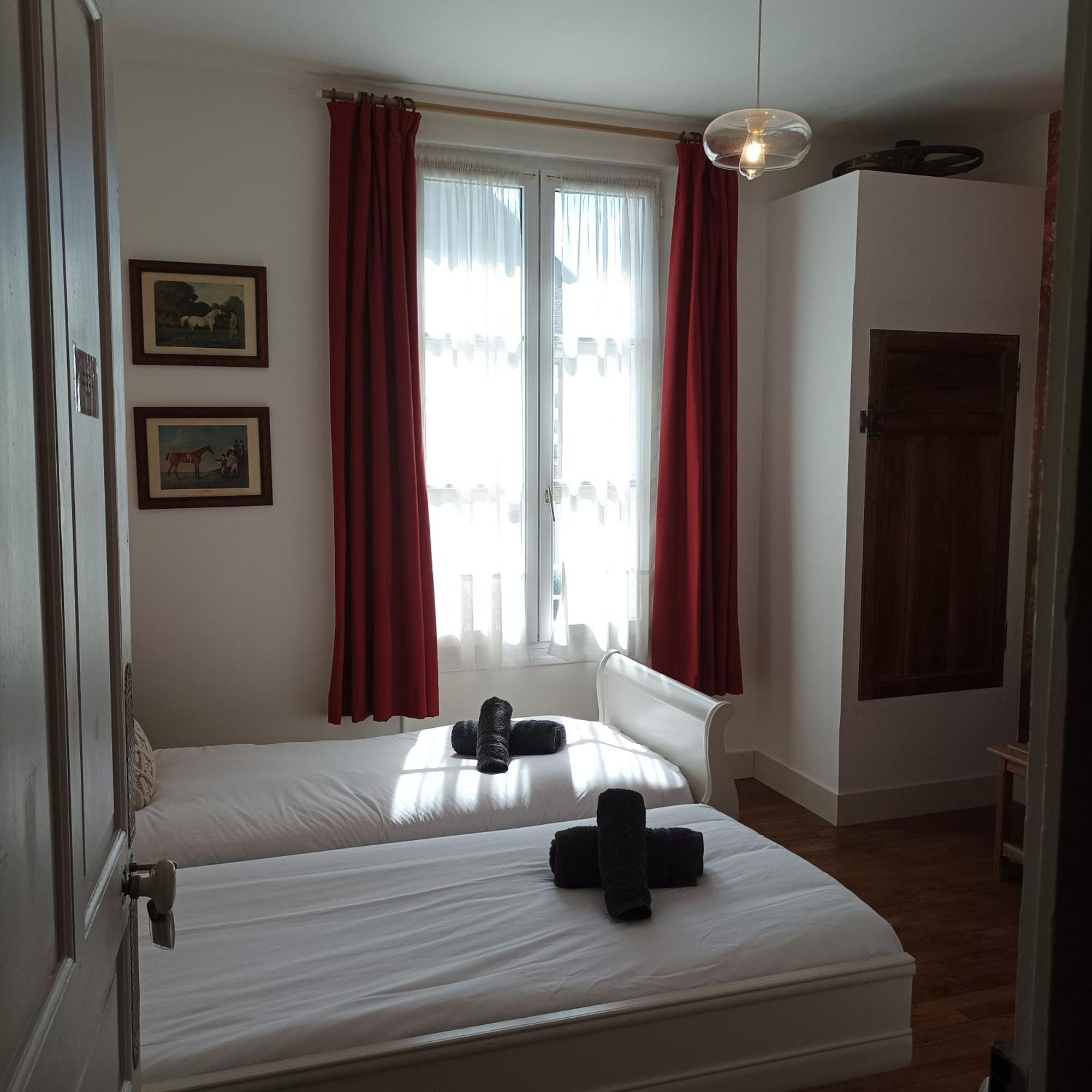 Le Relais Des Roses- Chambres D'Hotes Vatan Pokój zdjęcie